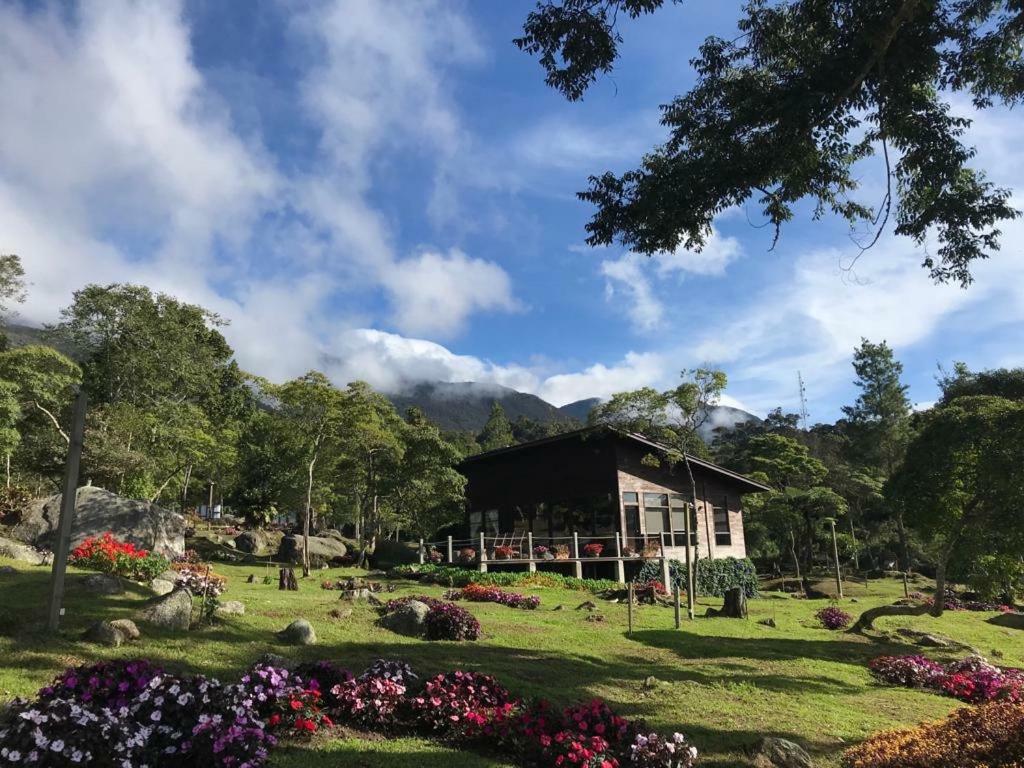 Отель Spring Garden Kundasang Экстерьер фото